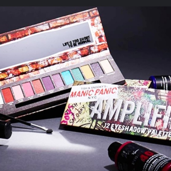 NWT Manic Panic Amplified Eyeshadow Palette. - Picture 4 of 15